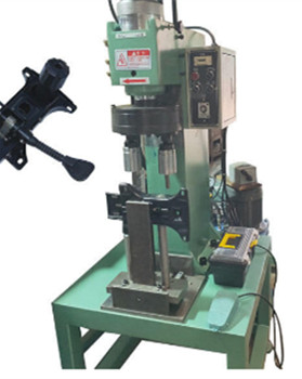 國產液壓鉚接機多少錢一臺？