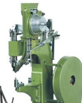 哪些因素會影響到鉚接機價格和質量？