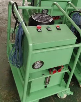 鉚接機鉚接后鉚釘開裂的原因有哪些?