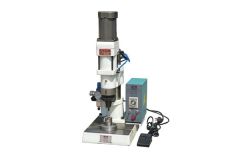 寧波小型氣動(dòng)鉚接機(jī)